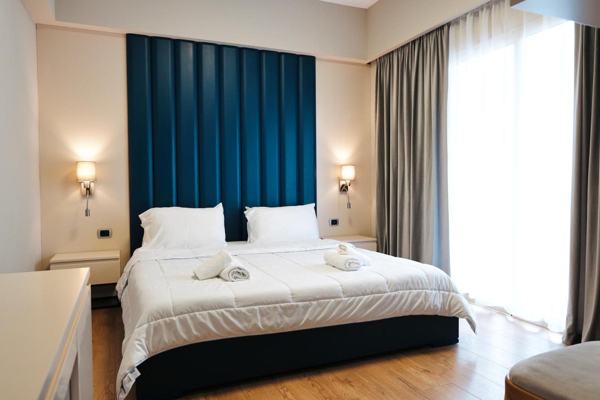 Hotel Blue Sky Sarandë Eksteriør bilde
