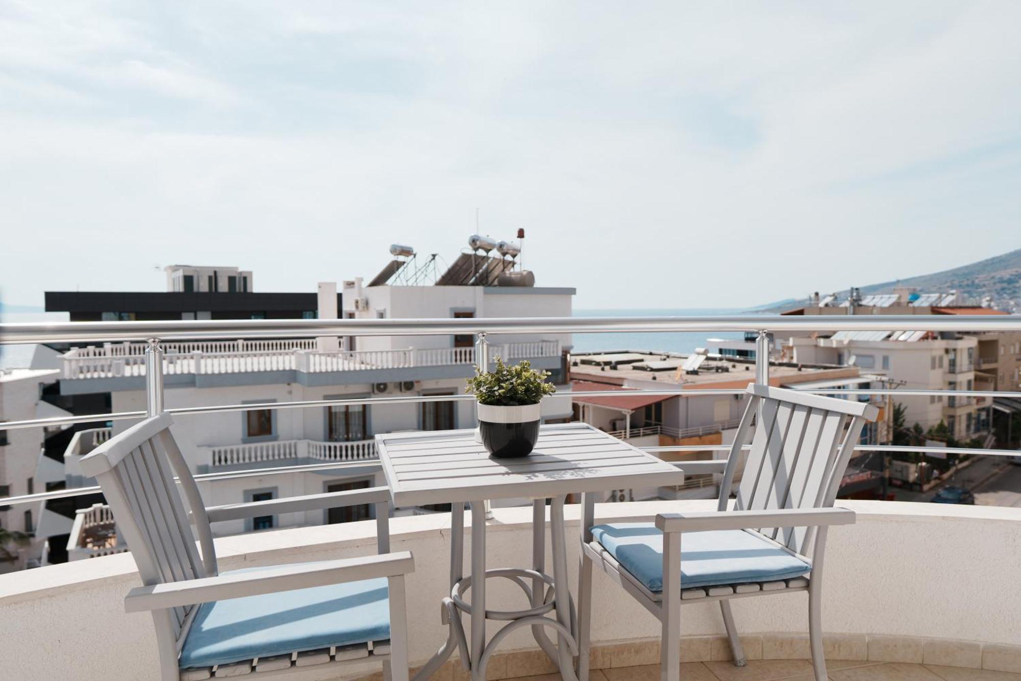 Hotel Blue Sky Sarandë Eksteriør bilde