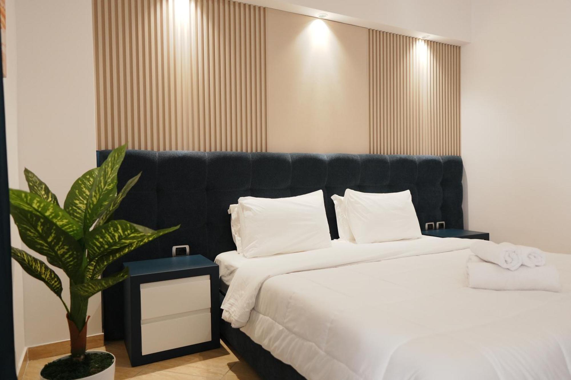 Hotel Blue Sky Sarandë Eksteriør bilde