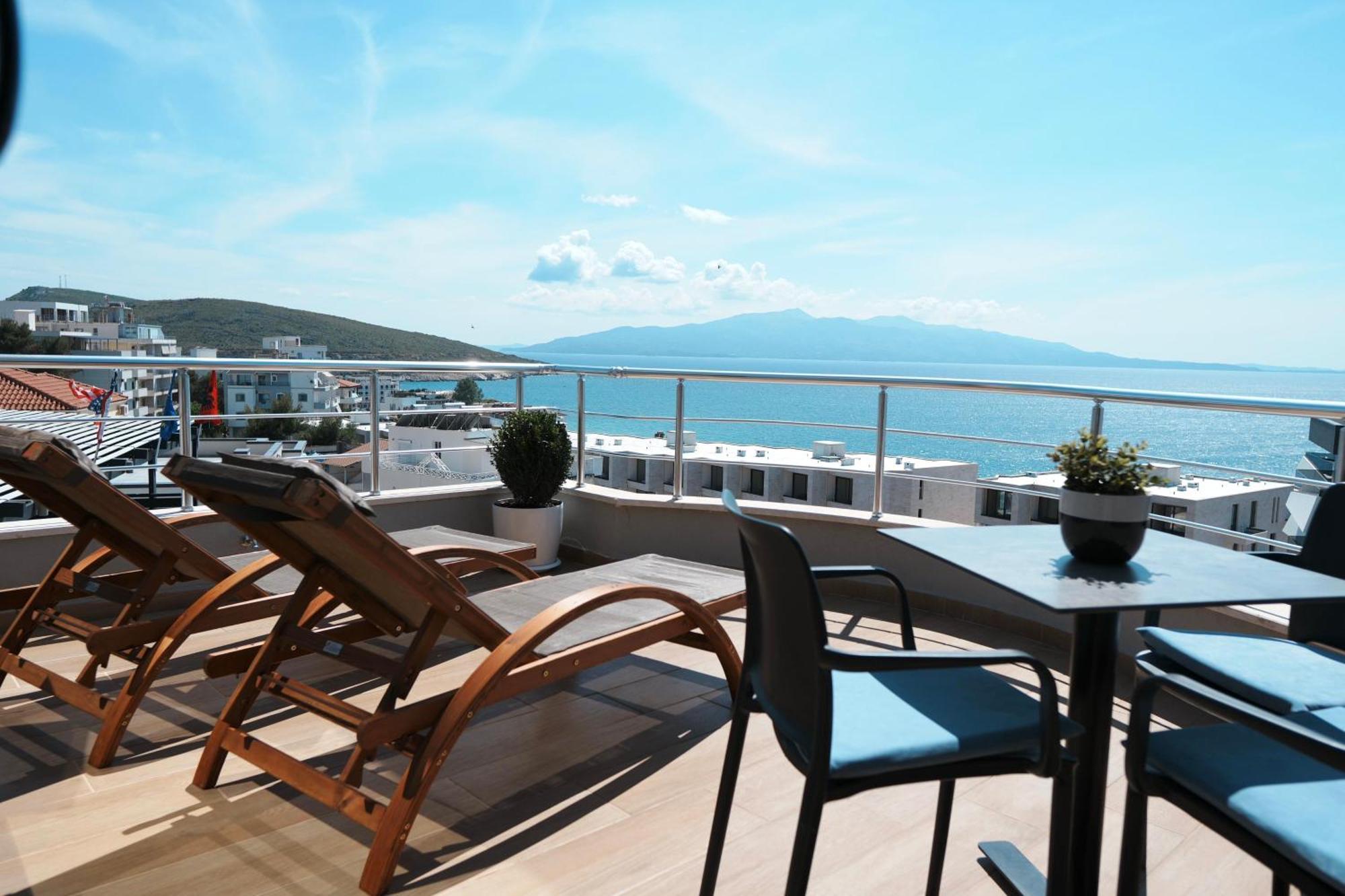 Hotel Blue Sky Sarandë Eksteriør bilde